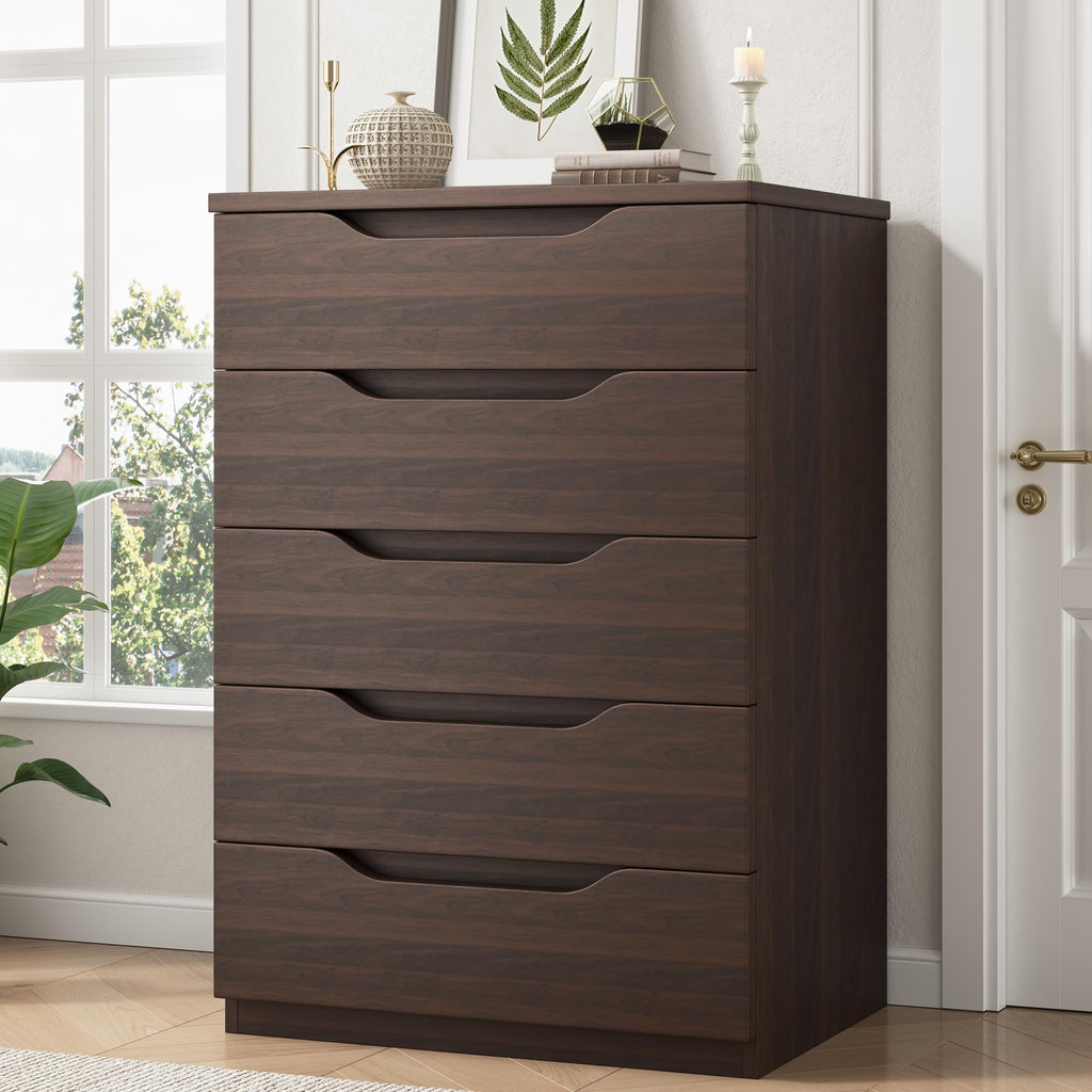 Brown 5 Drawer Dresser X96587