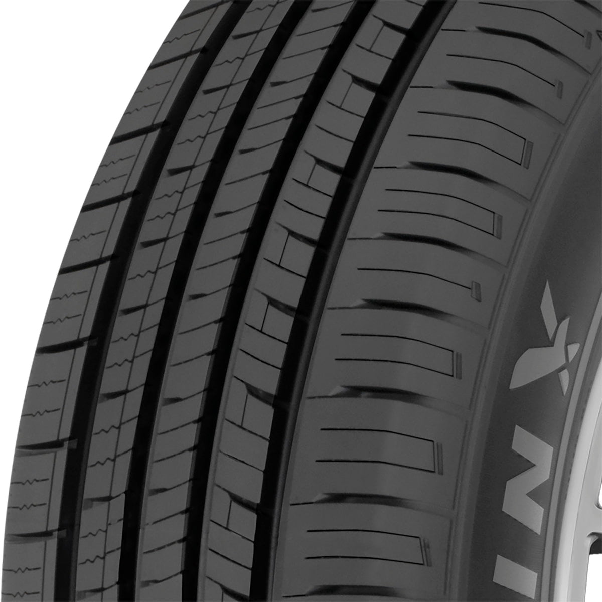 All Season 215/60R16 95V Passenger Tire Q59413