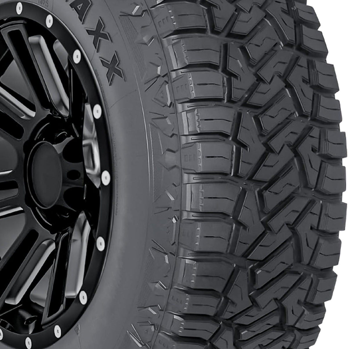 275/60R20 116T XL Light Truck Tire T52564
